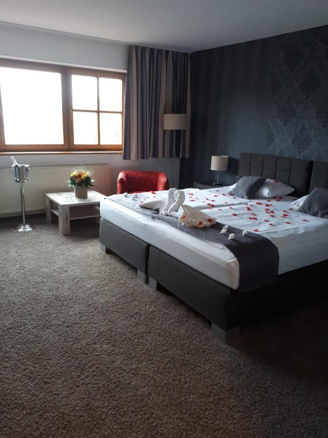 Seehotel Losheim Exterior photo